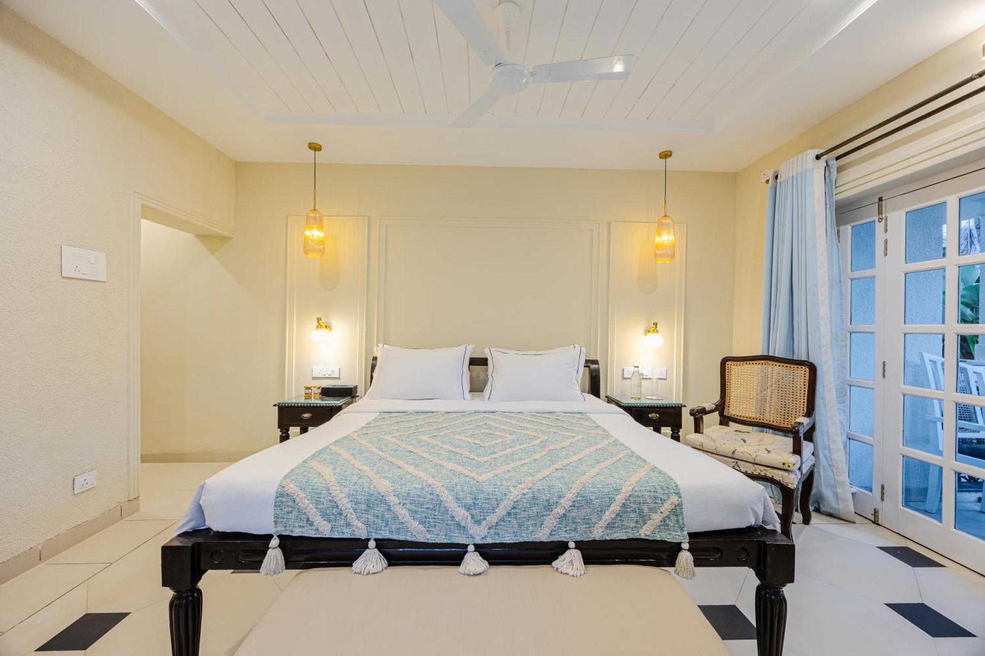 Elivaas 4 Bhk Villa Near Beach With Private Pool & Bar - Casa Boa Vida Candolim Exterior foto