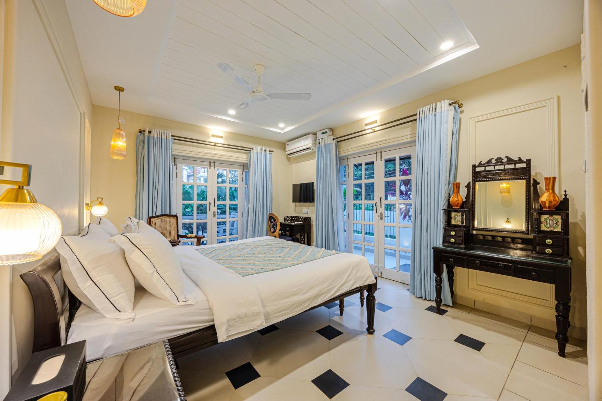 Elivaas 4 Bhk Villa Near Beach With Private Pool & Bar - Casa Boa Vida Candolim Exterior foto